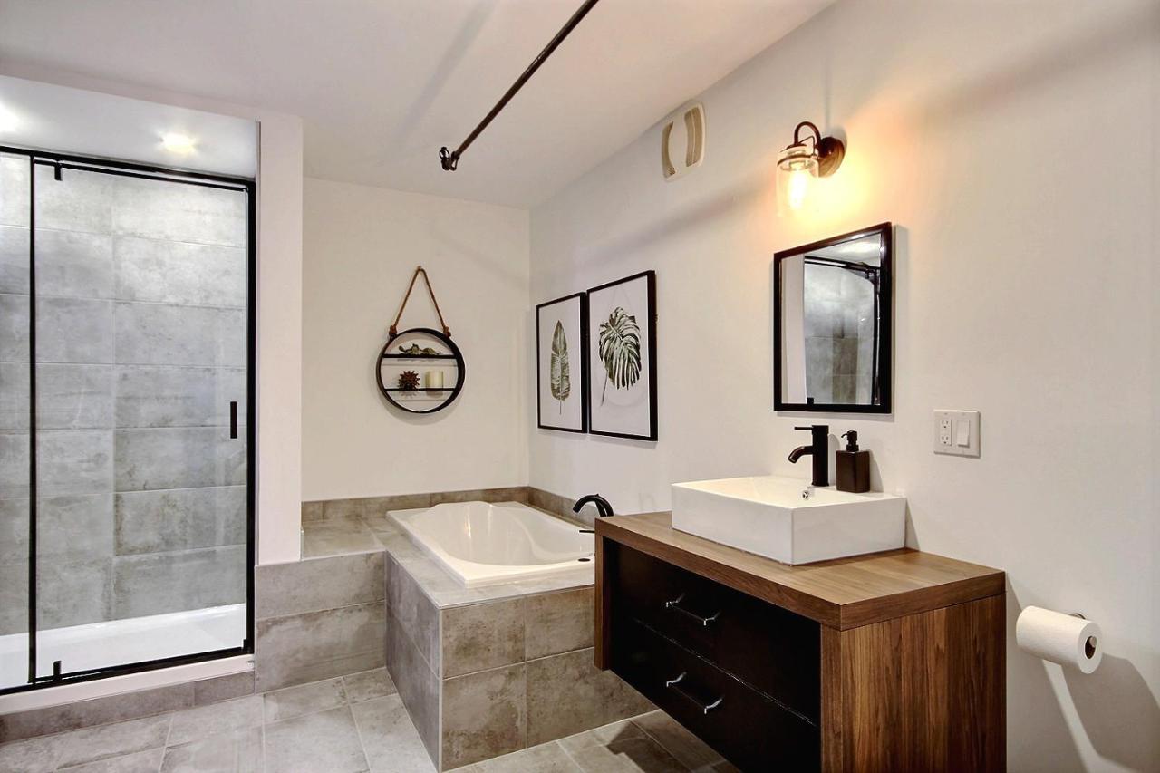 Le Gentleman // Downtown Spacious Condo Quebec City Exterior photo